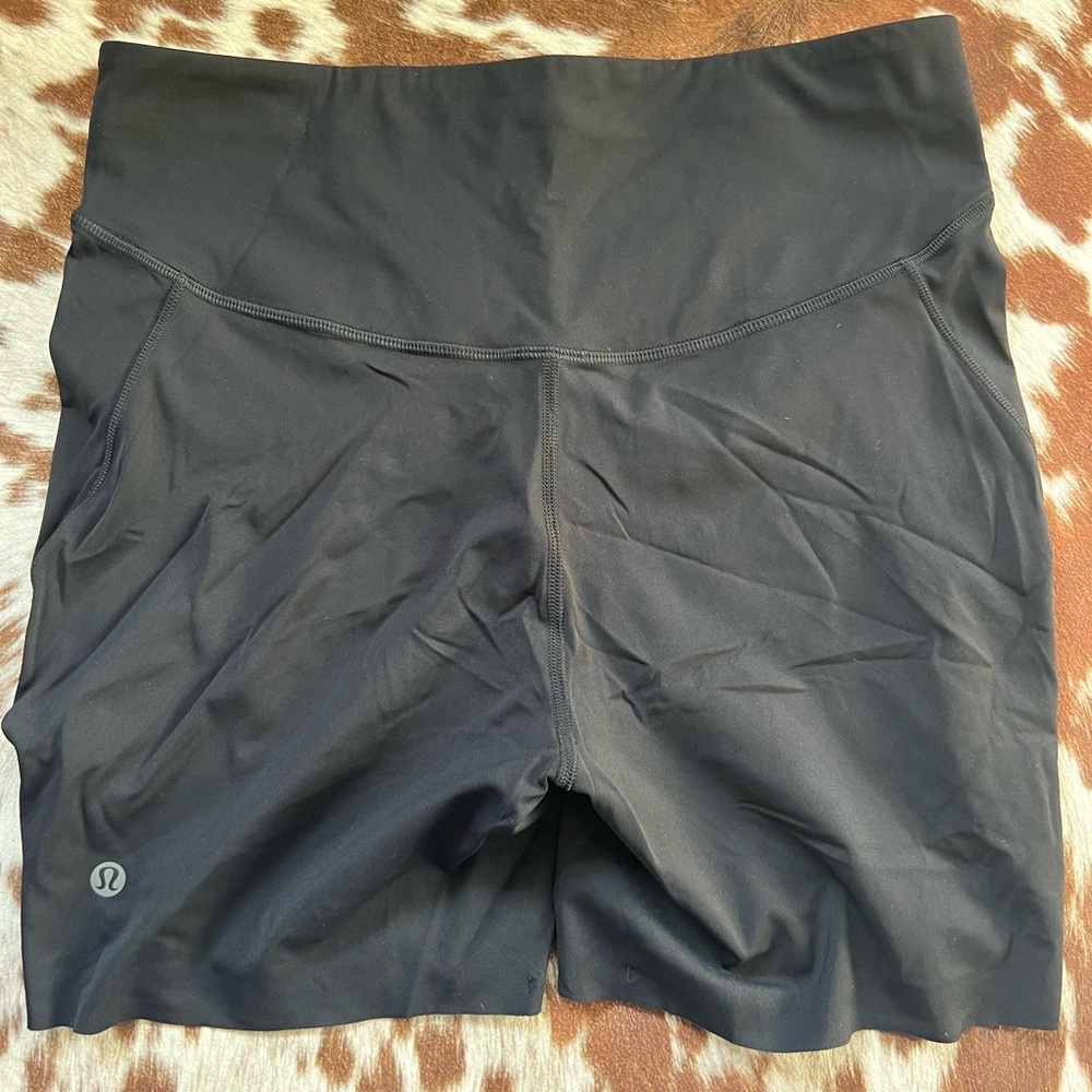 Lululemon bike shorts